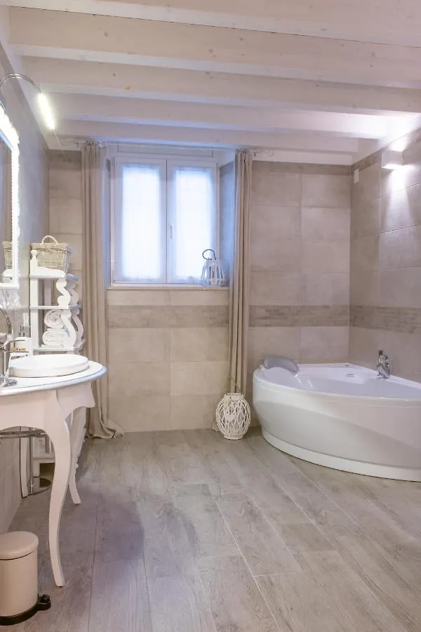 The Suite Home Verona Italy