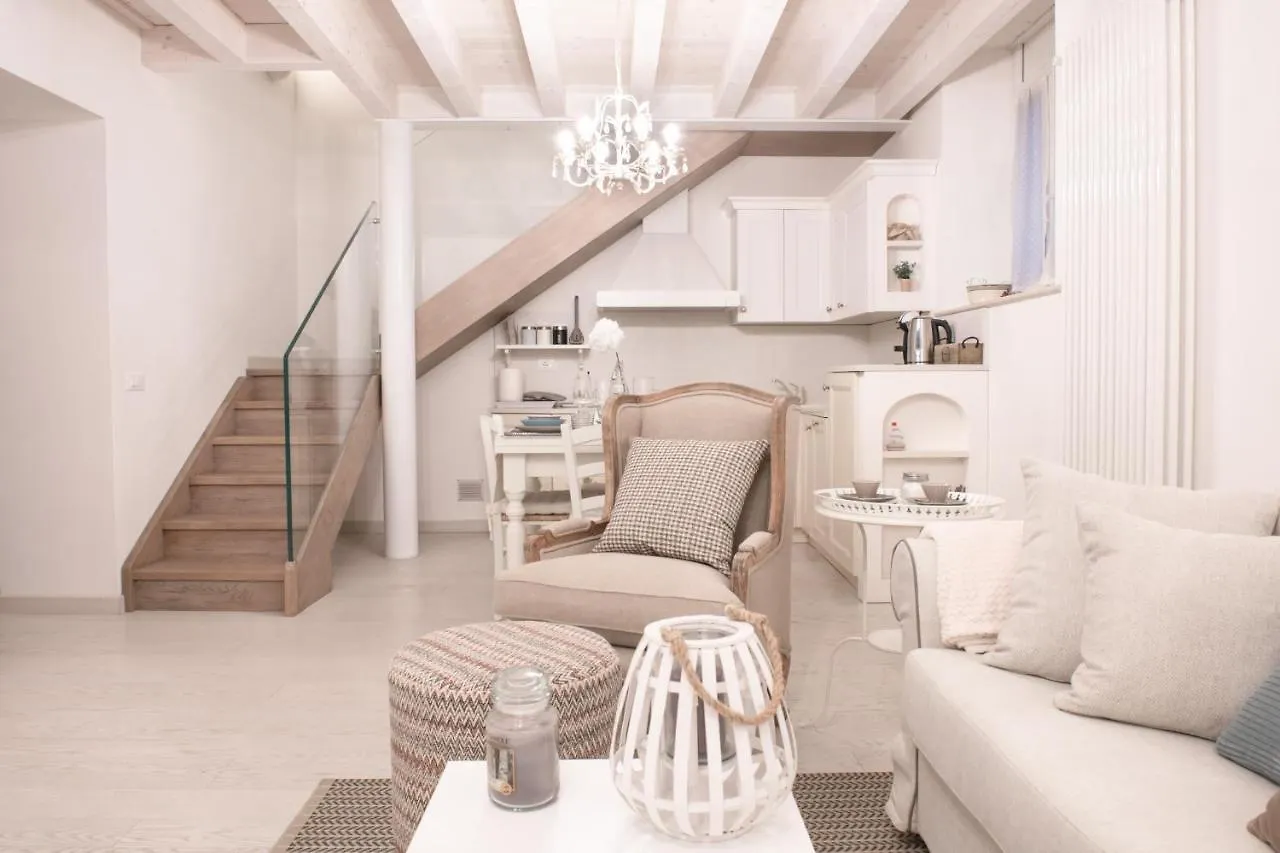 The Suite Home Verona 0*,