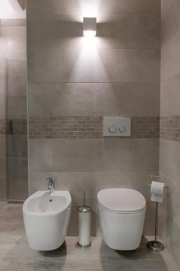 The Suite Home Verona Apartment